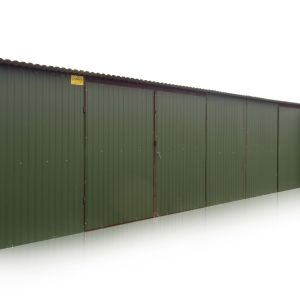 Plechová garáž 10×5 so spádom strechy dozadu