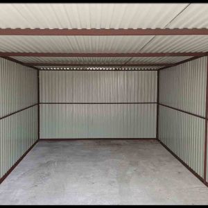 Plechová garáž 3×5.5 m, BTX 8017, brána dvojkrídlová – široký panel